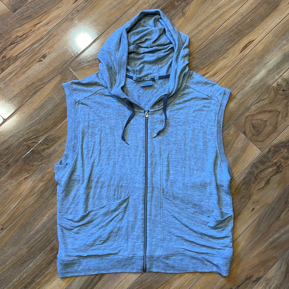Size large gray Athleta zip up sleeveless yoga